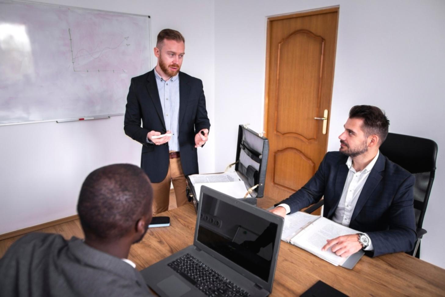 Formation en analyse financière avec tableau de bord interactif